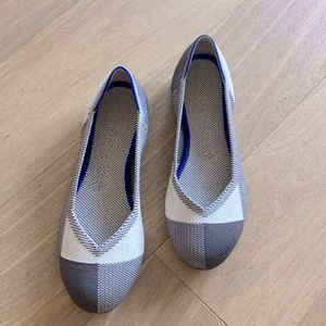 Dove Grey Captoe Rothy’s